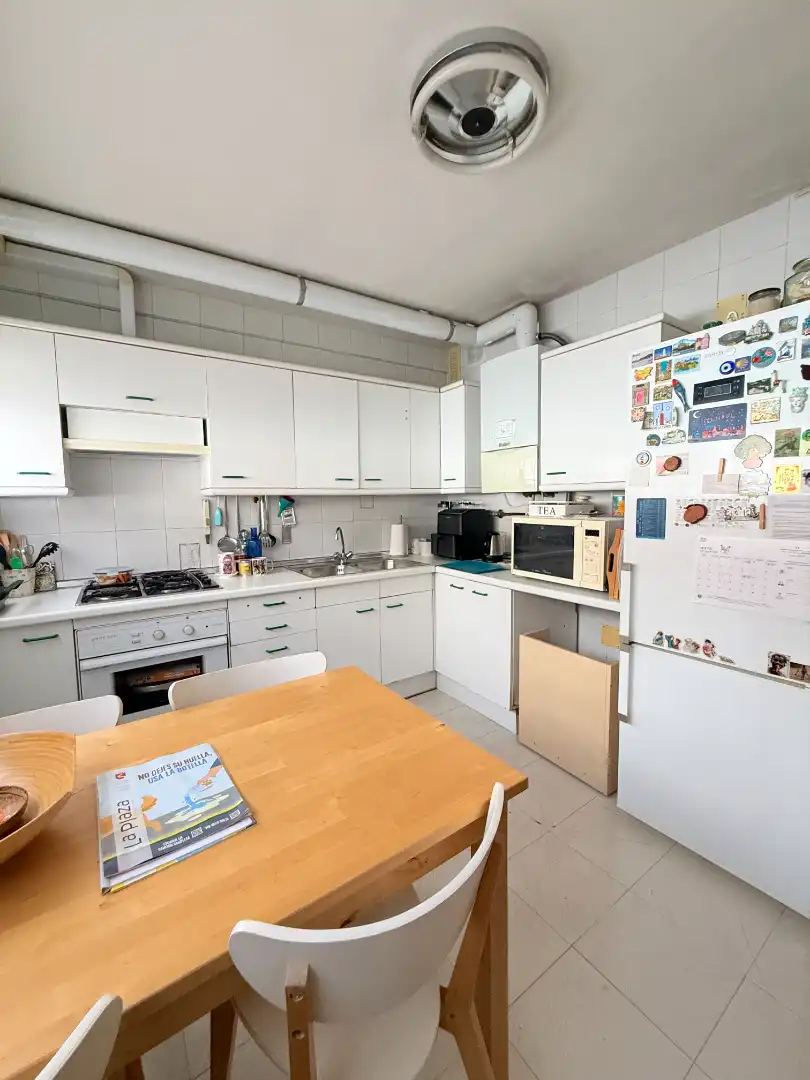 Cocina de Casa adosada en venta en San Sebastián de los Reyes con Aire acondicionado, Calefacción y Jardín privado
