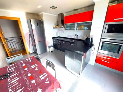 Kitchen of Duplex for sale in  Logroño  with Terrace, Swimming Pool and Balcony