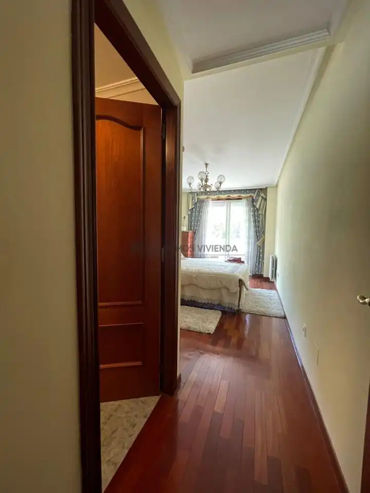 Habitación de Piso de alquiler en Ourense Capital  con Calefacción y Amueblado