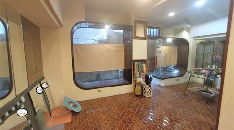 En venta local comercial, en la zona centro de Eibar . Diáfano con zona público y venta, almacén y aseo. Consta dos amplios escapa, immagine 4