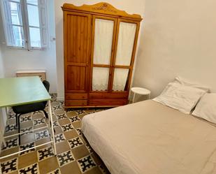 Bedroom of Flat to share in  Valencia Capital  with Furnished