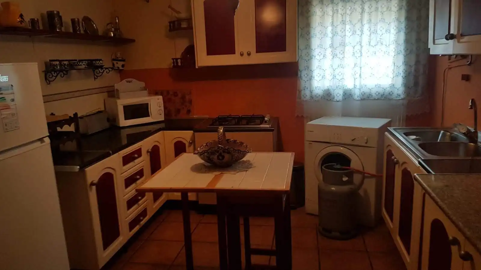 Casa rústica amb terrassa en venda a Plaza San Juan, imagen 15