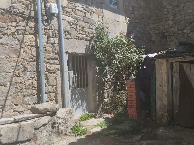 Vista exterior de Casa o xalet en venda en Umbrías