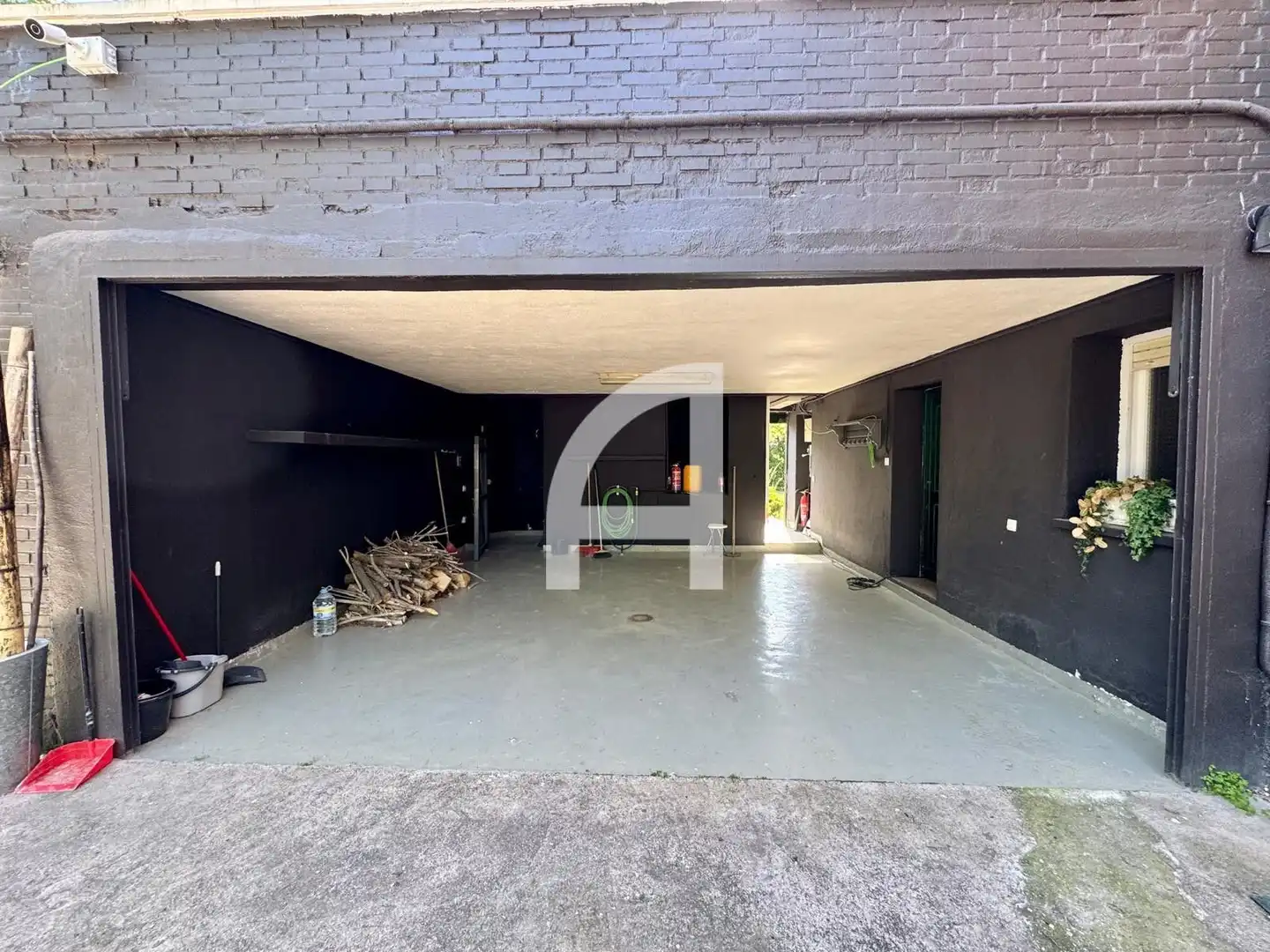 Parking de Casa o chalet en venta en Villanueva de la Cañada con Aire acondicionado, Calefacción y Jardín privado