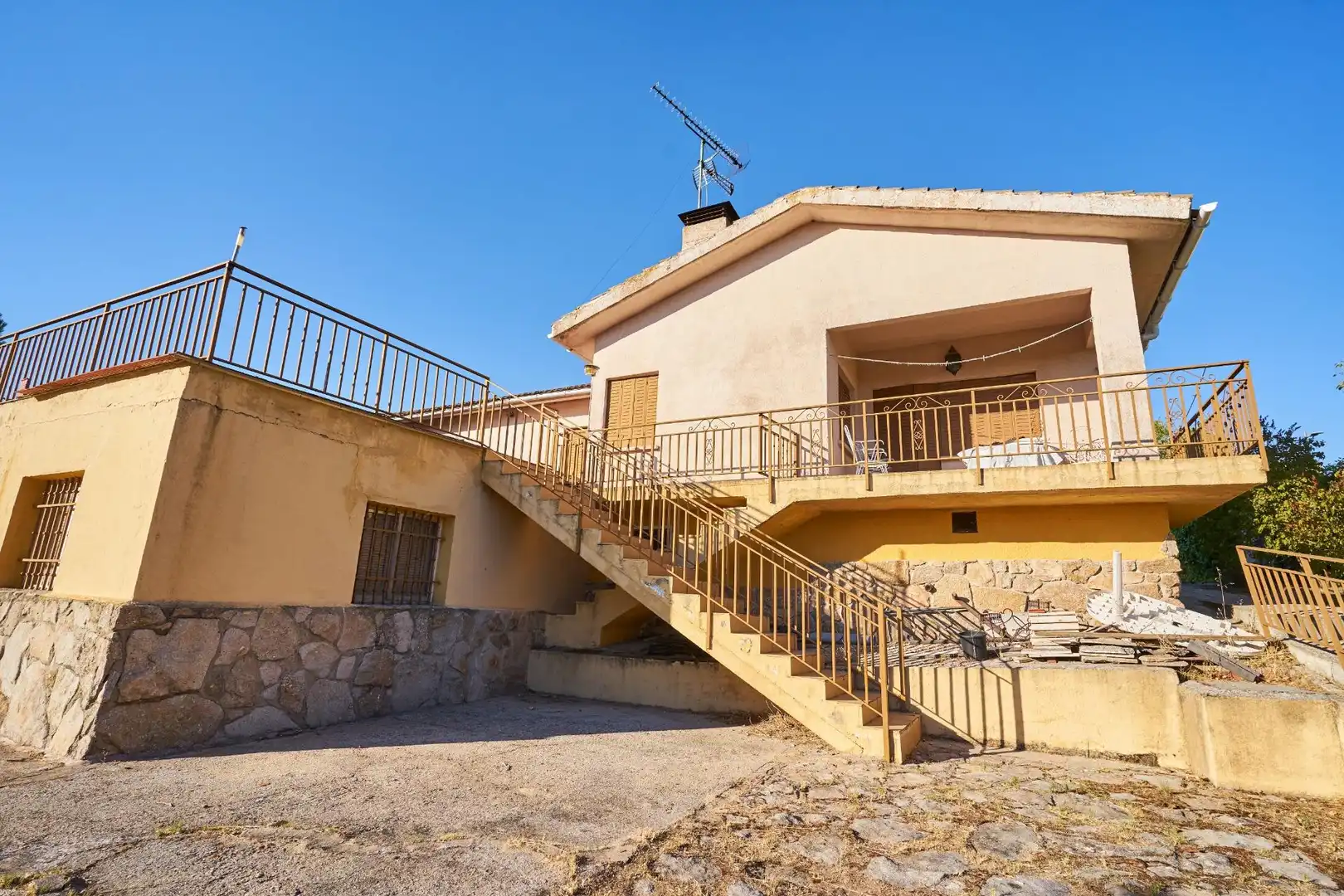 Chalet con piscina en venta en MADROÑO DEL, imagen 4