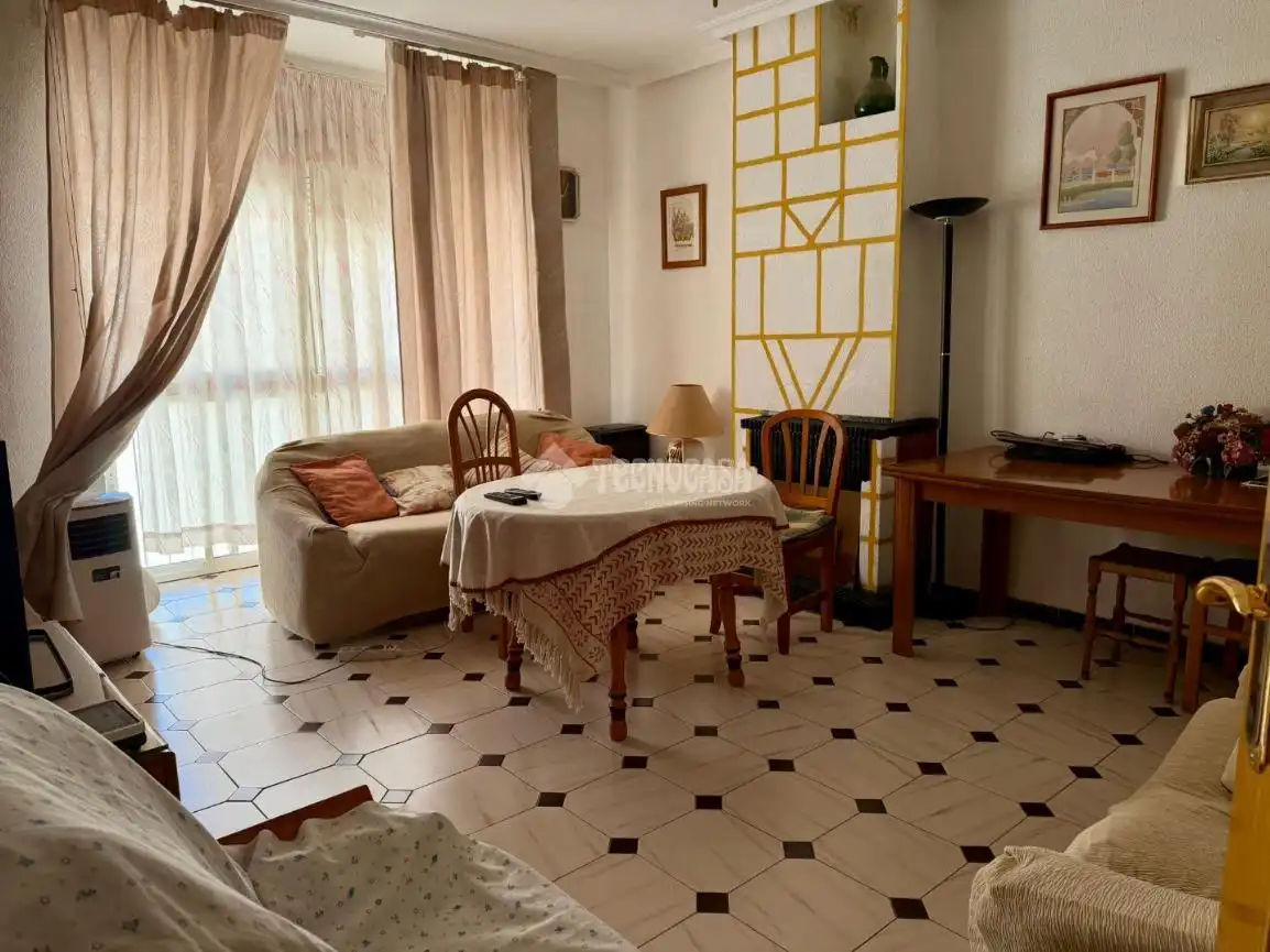 Wohnzimmer von Wohnung zum Verkauf in Úbeda mit Klimaanlage, Heizung und Balkon