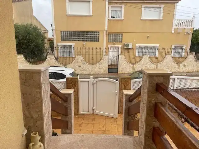 Vista exterior de Casa o chalet en venta en Cartagena con Aire acondicionado, Jardín privado y Balcón