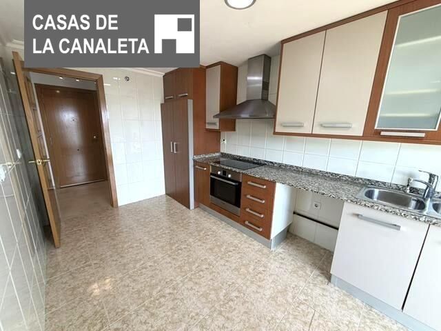 Kitchen of Flat to rent in Mislata  with Air Conditioner, Terrace and Community pool