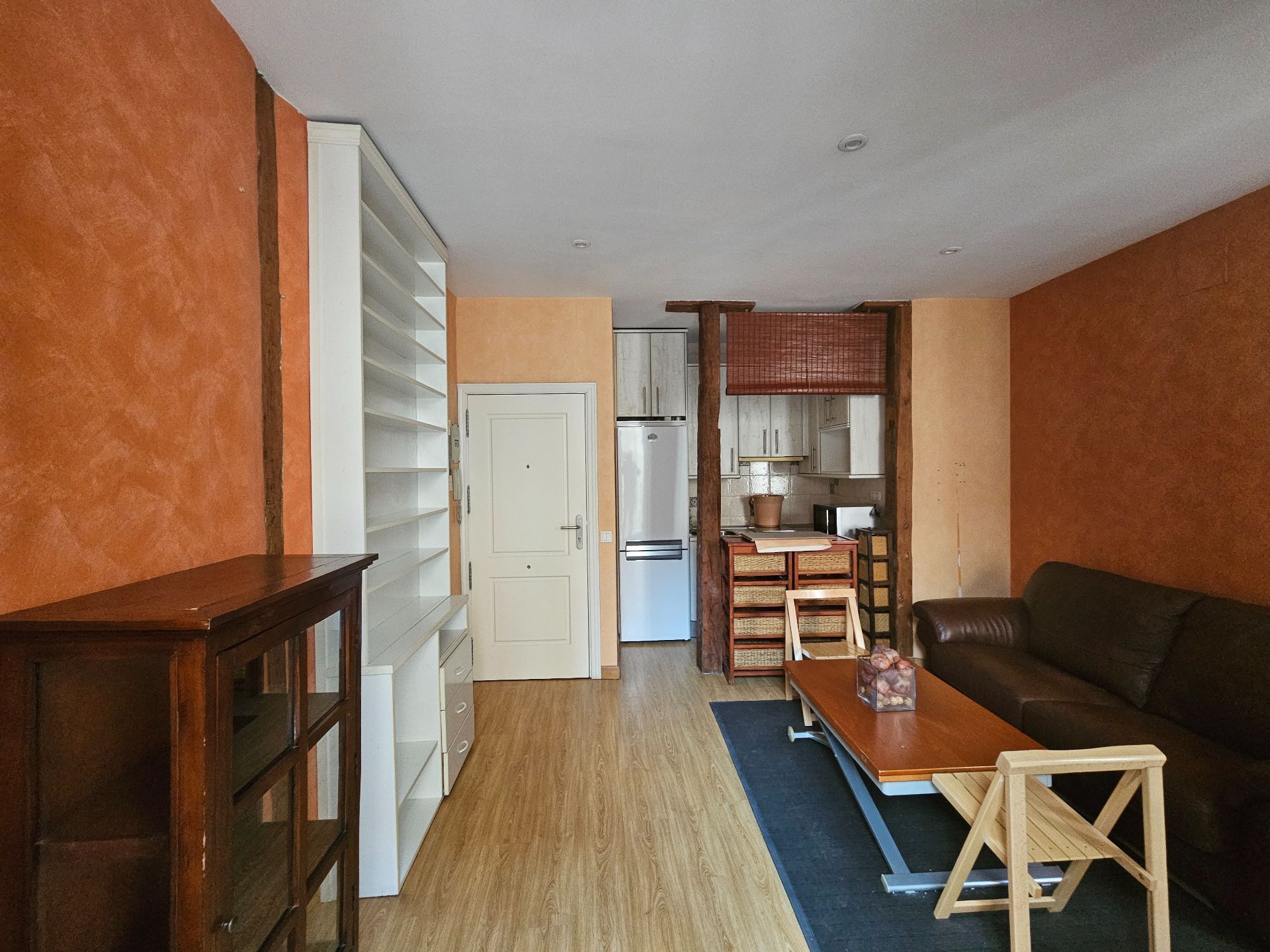 Sala d'estar de Apartament de lloguer en  Madrid Capital amb Aire condicionat, Calefacció i Terrassa