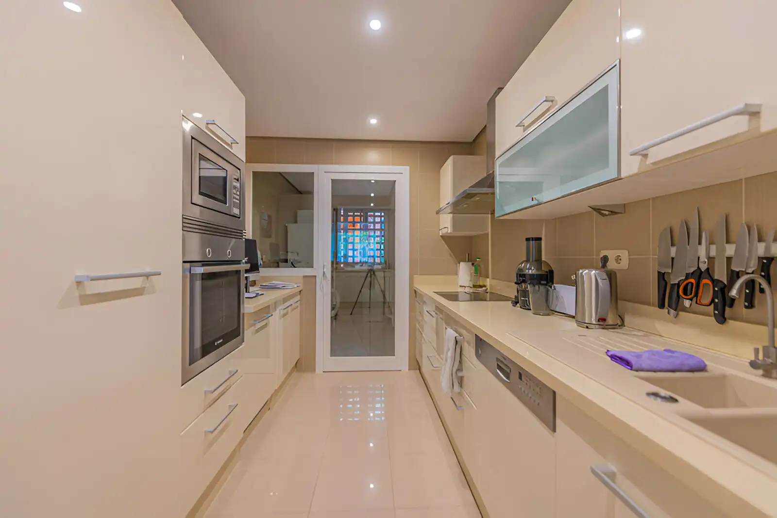 Apartament amb piscina en venda a Nueva Andalucía, imagen 8