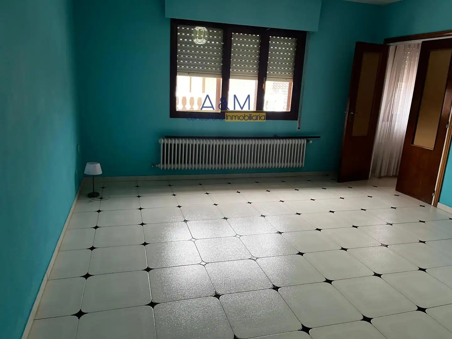Wohnung zum Verkauf in Nava del Rey mit Heizung und Abstellraum