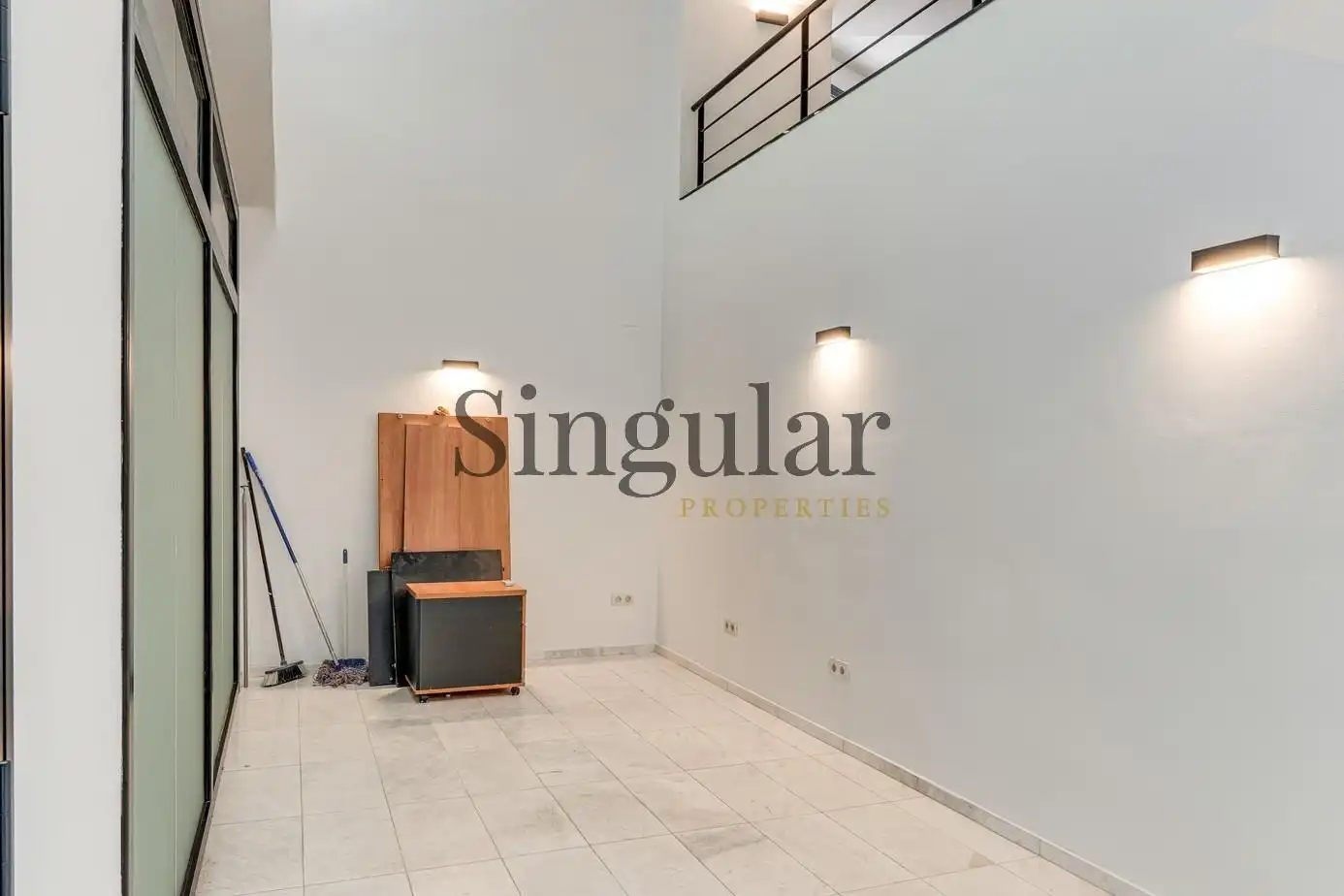 Study for sale in Barcelona  with Air Conditioner