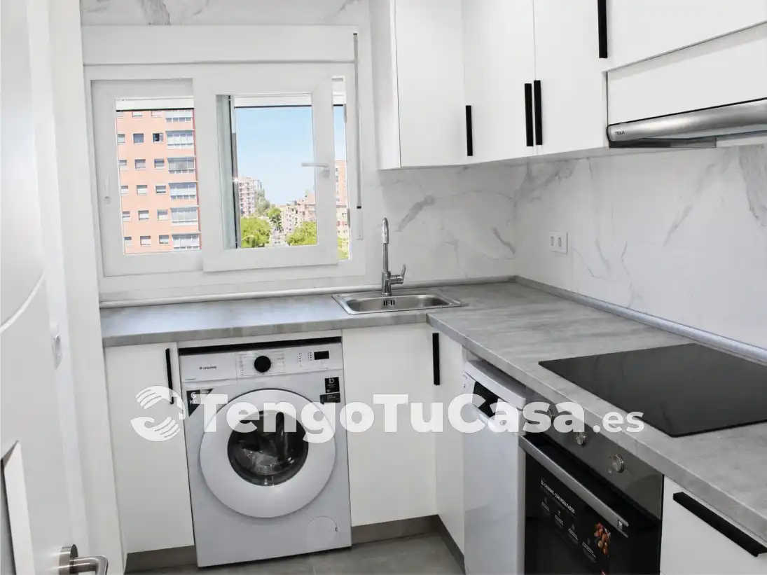 Küche von Wohnung zum Verkauf in Madrid mit Klimaanlage, Heizung und Parkett