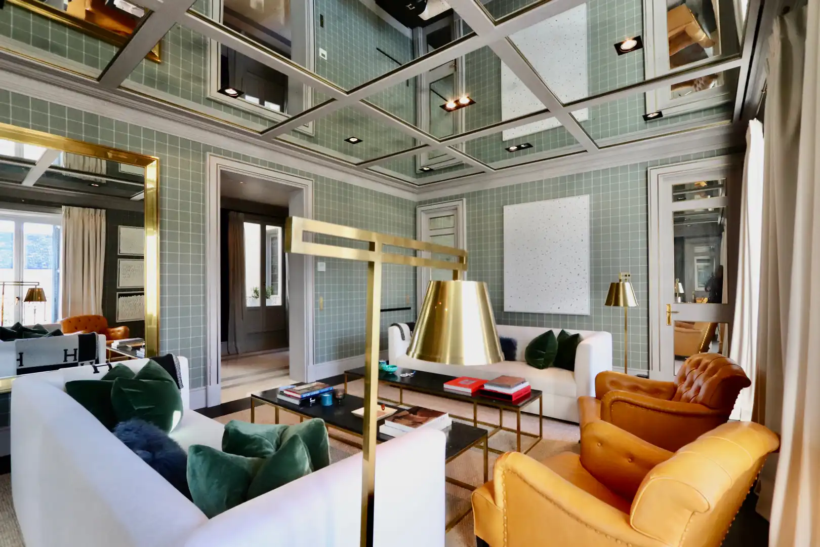Living room of Flat for sale in Madrid  with Air Conditioner, Heating and Storage room