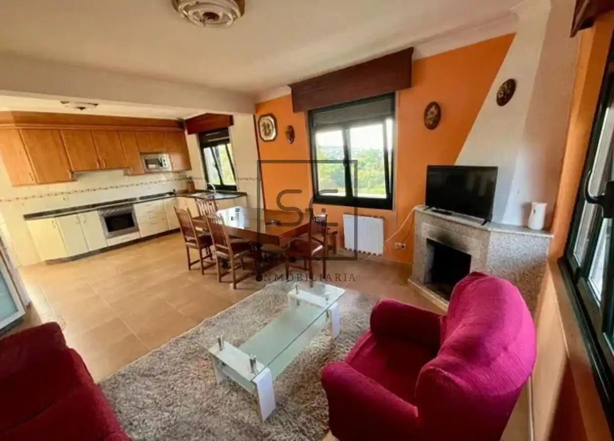 Sala d'estar de Casa o xalet en venda en Valdoviño amb Jardí privat, Terrassa i Traster