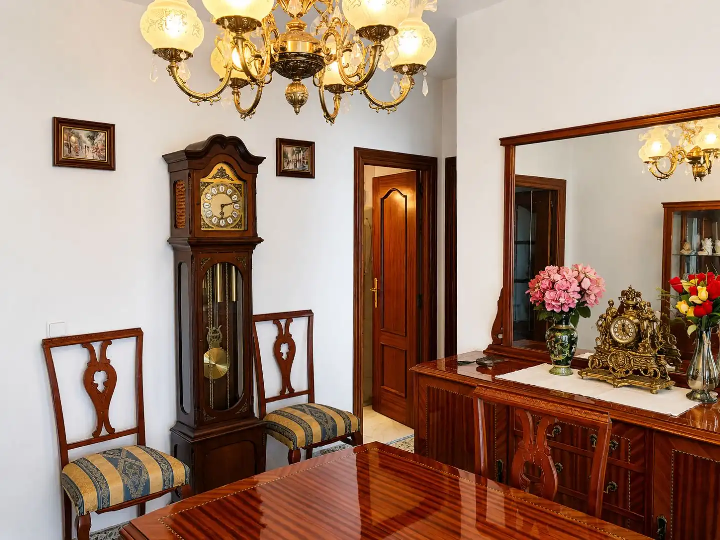 Comedor de Piso en venta en  Madrid Capital