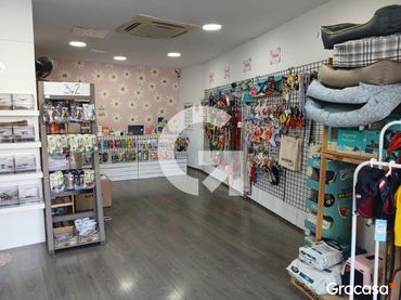 Local comercial en venda a RB JOSEP MARIA JUJOL