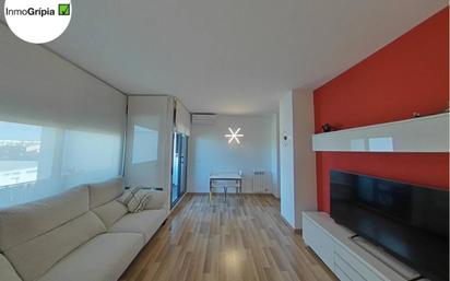 Living room of Flat for sale in Terrassa  with Air Conditioner, Heating and Parquet flooring
