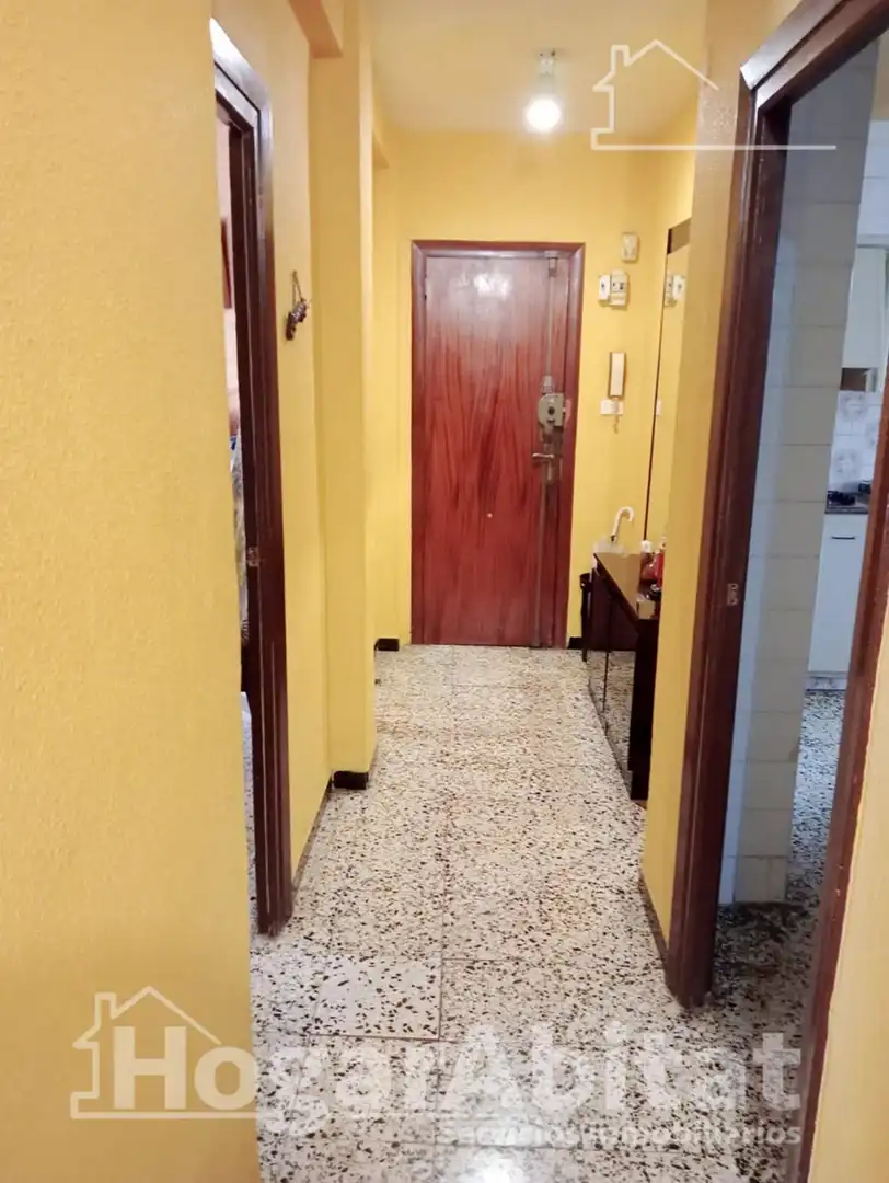 Piso en venta en Alzira con Balcón