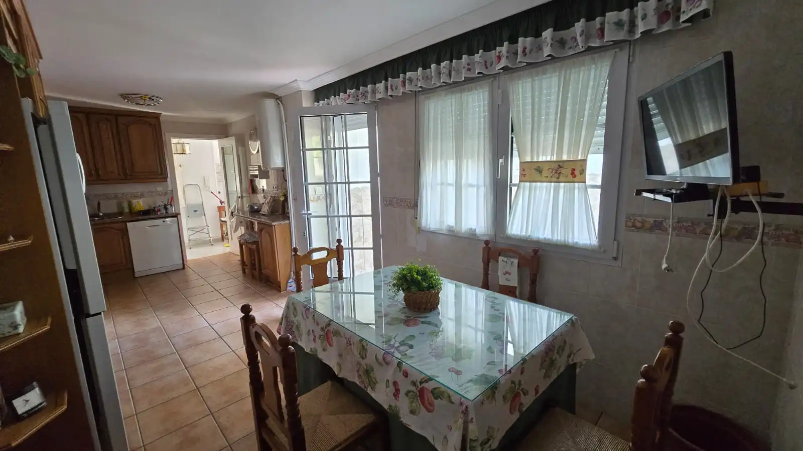 Menjador de Casa o xalet en venda en Úbeda amb Aire condicionat, Calefacció i Jardí privat