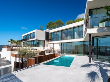 Chalet con piscina en venta en Peguera