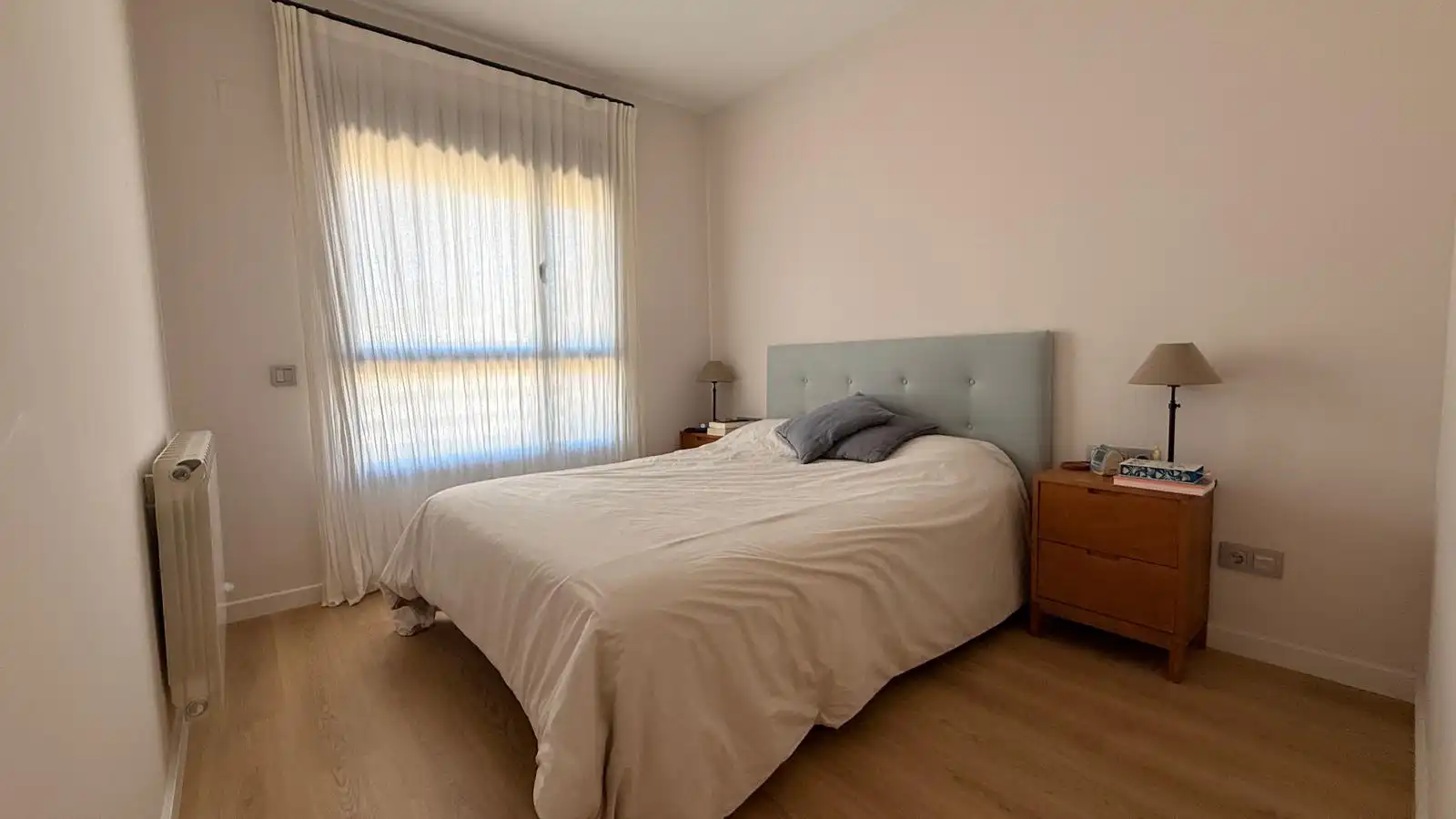 Habitación de Piso en venta en Sant Just Desvern con Terraza, Trastero y Piscina