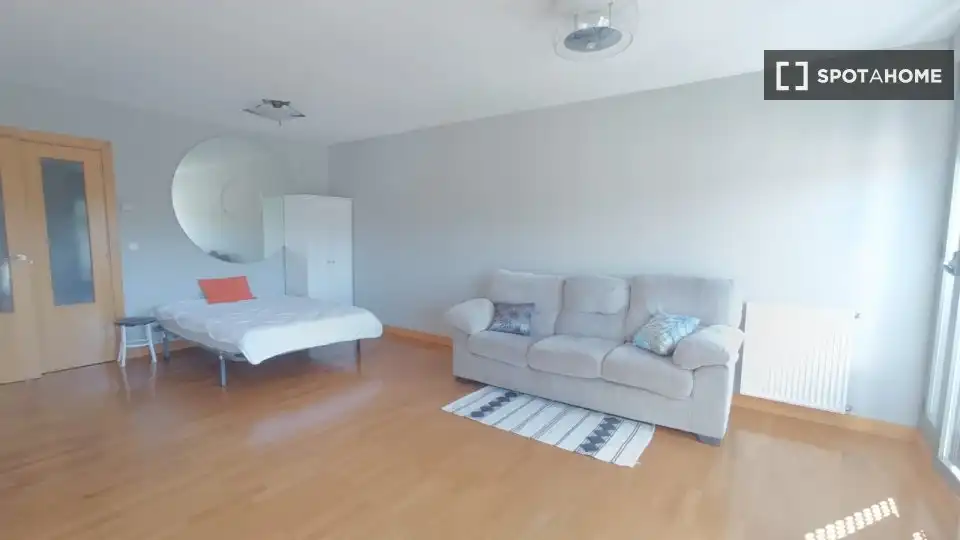 Room in Rochapea
