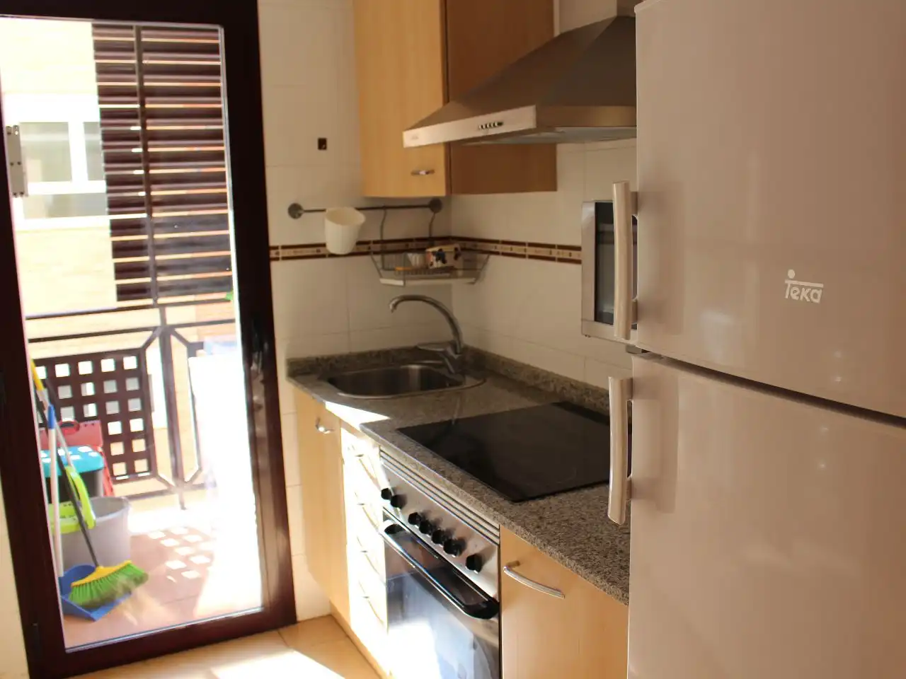 Cocina de Piso de alquiler en San Blas