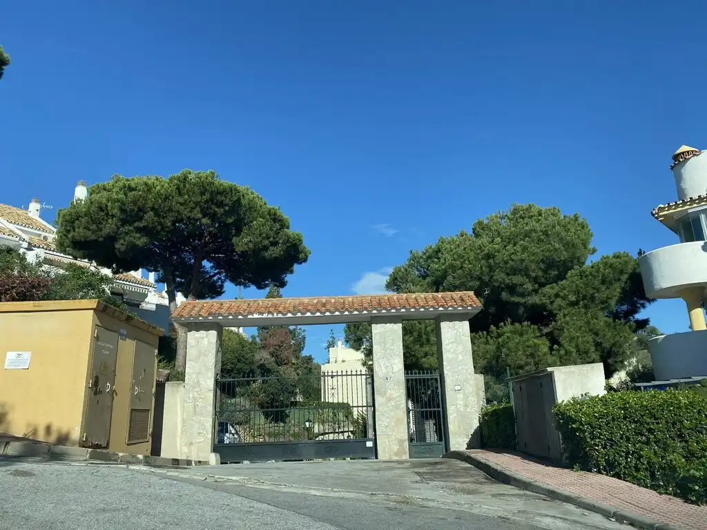 Vivienda con piscina en venta en Calahonda, imagen 13