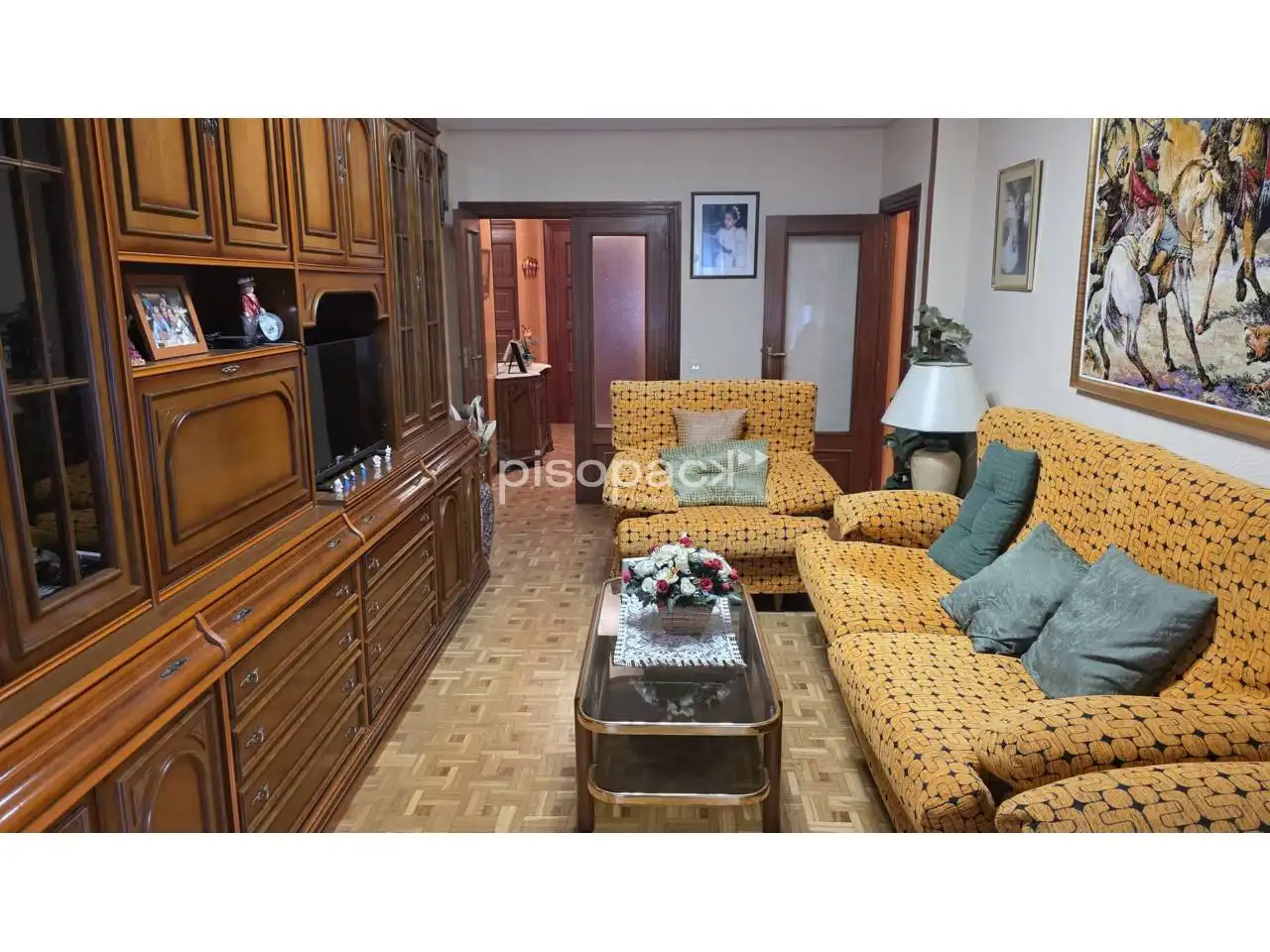 Living room of Flat for sale in  Pamplona / Iruña  with Heating, Parquet flooring and Balcony