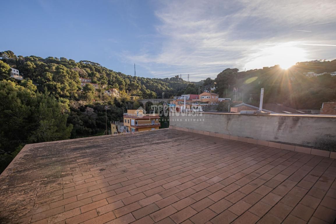 Vista exterior de Casa o chalet en venta en  Barcelona Capital con Terraza