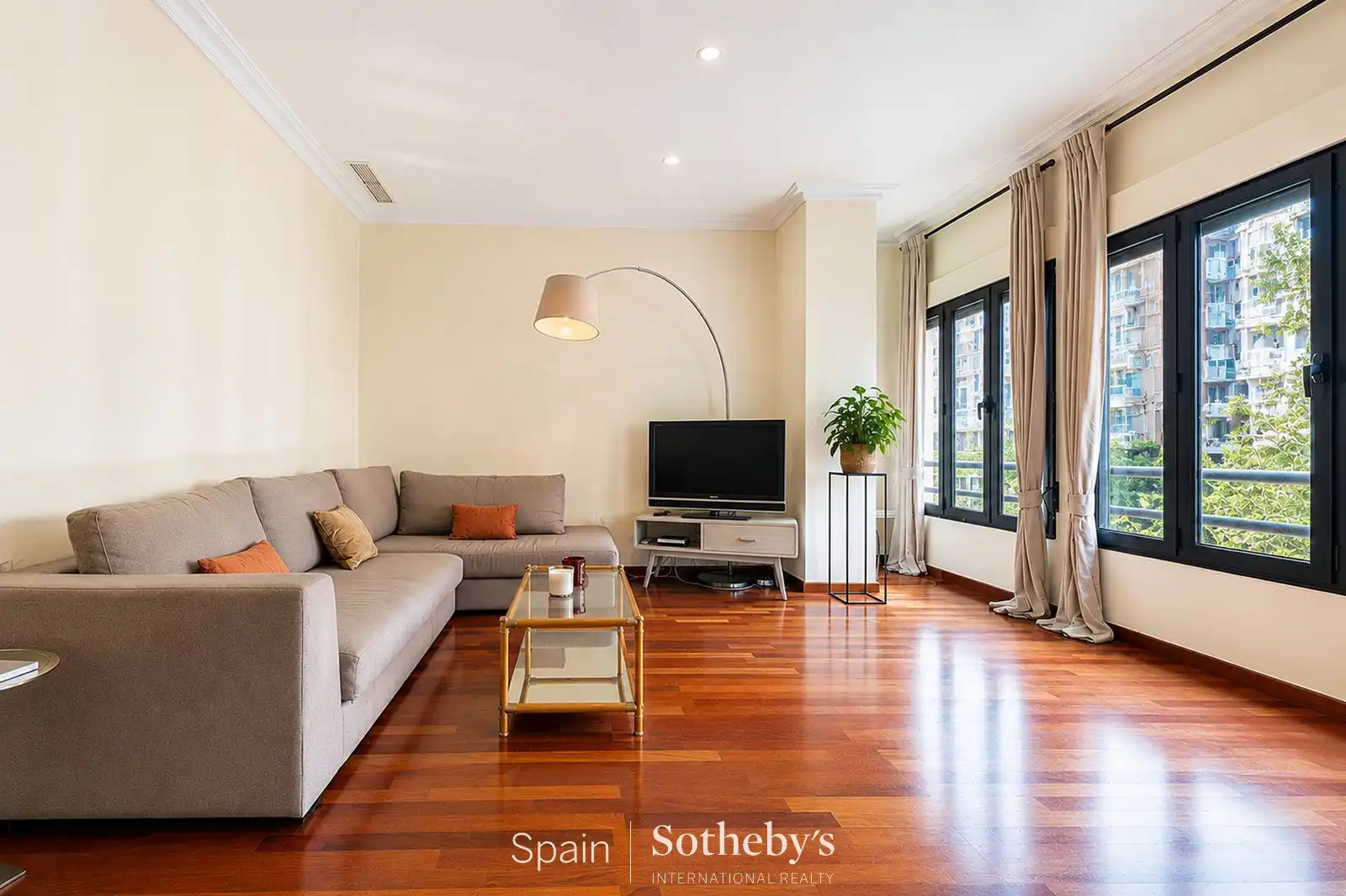 Sala d'estar de Apartament en venda en Alicante / Alacant amb Aire condicionat