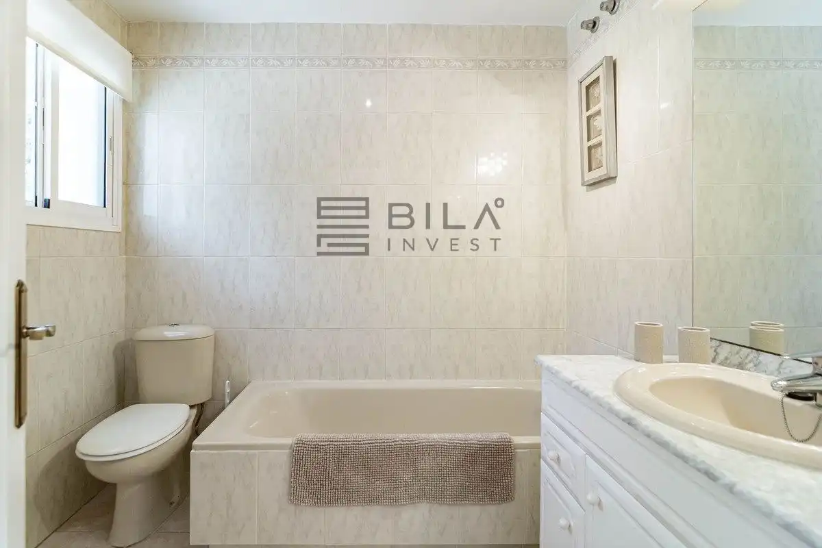 Chalet con piscina en venta en Calahonda, imagen 35