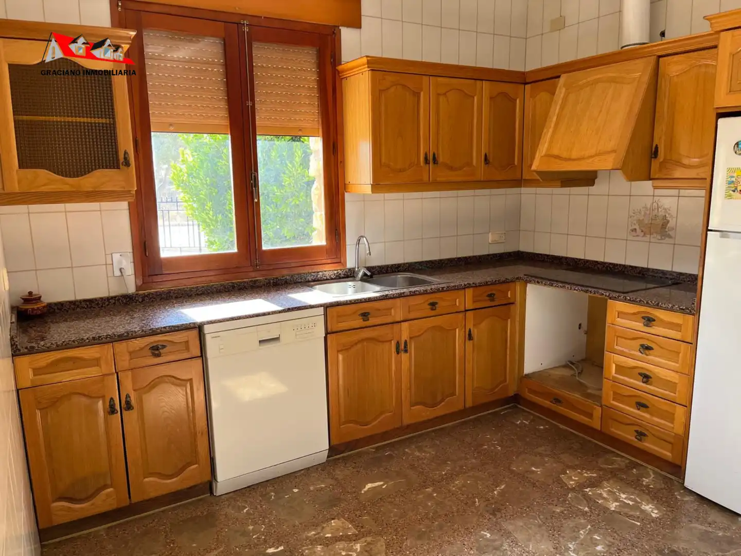 Casa aparellada amb jardí en venda a Casas de Juan Núñez, imagen 8