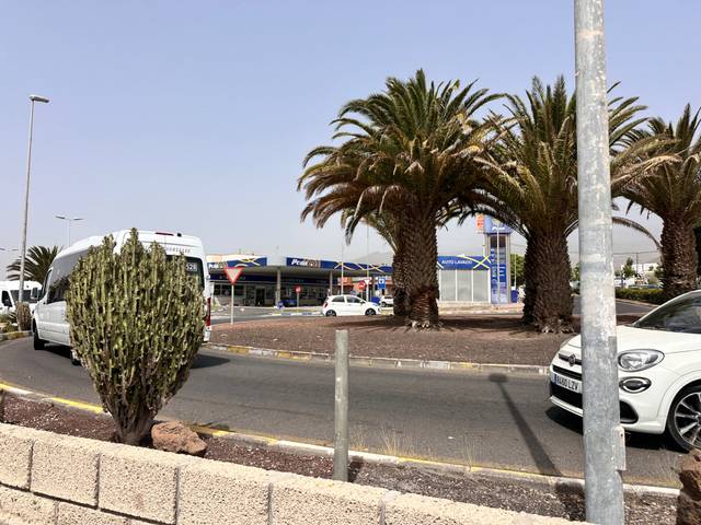 Local comercial en Alquiler en Las Chafiras