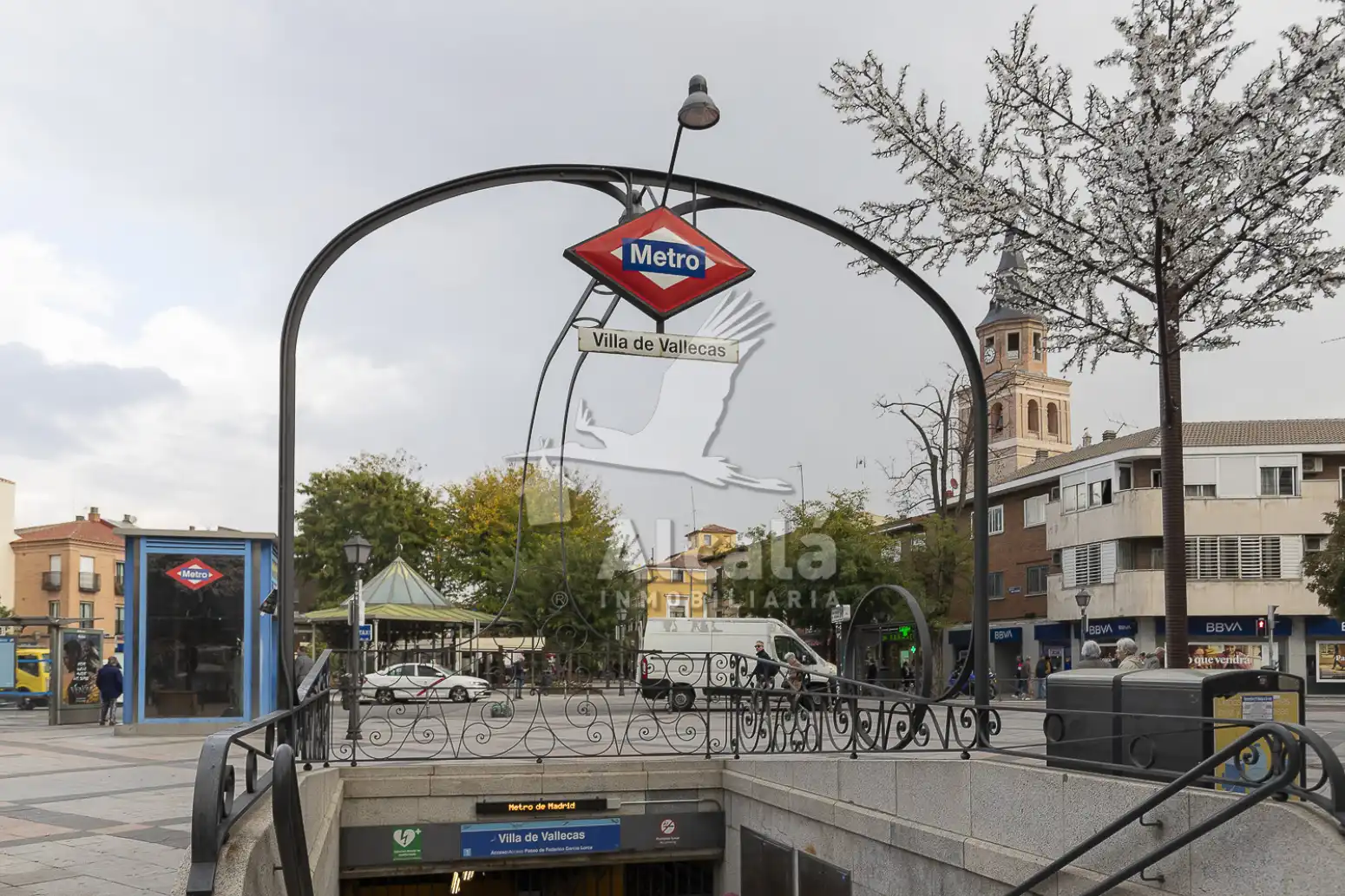 Vista exterior de Piso en venta en Madrid con Calefacción, Jardín privado y Piscina