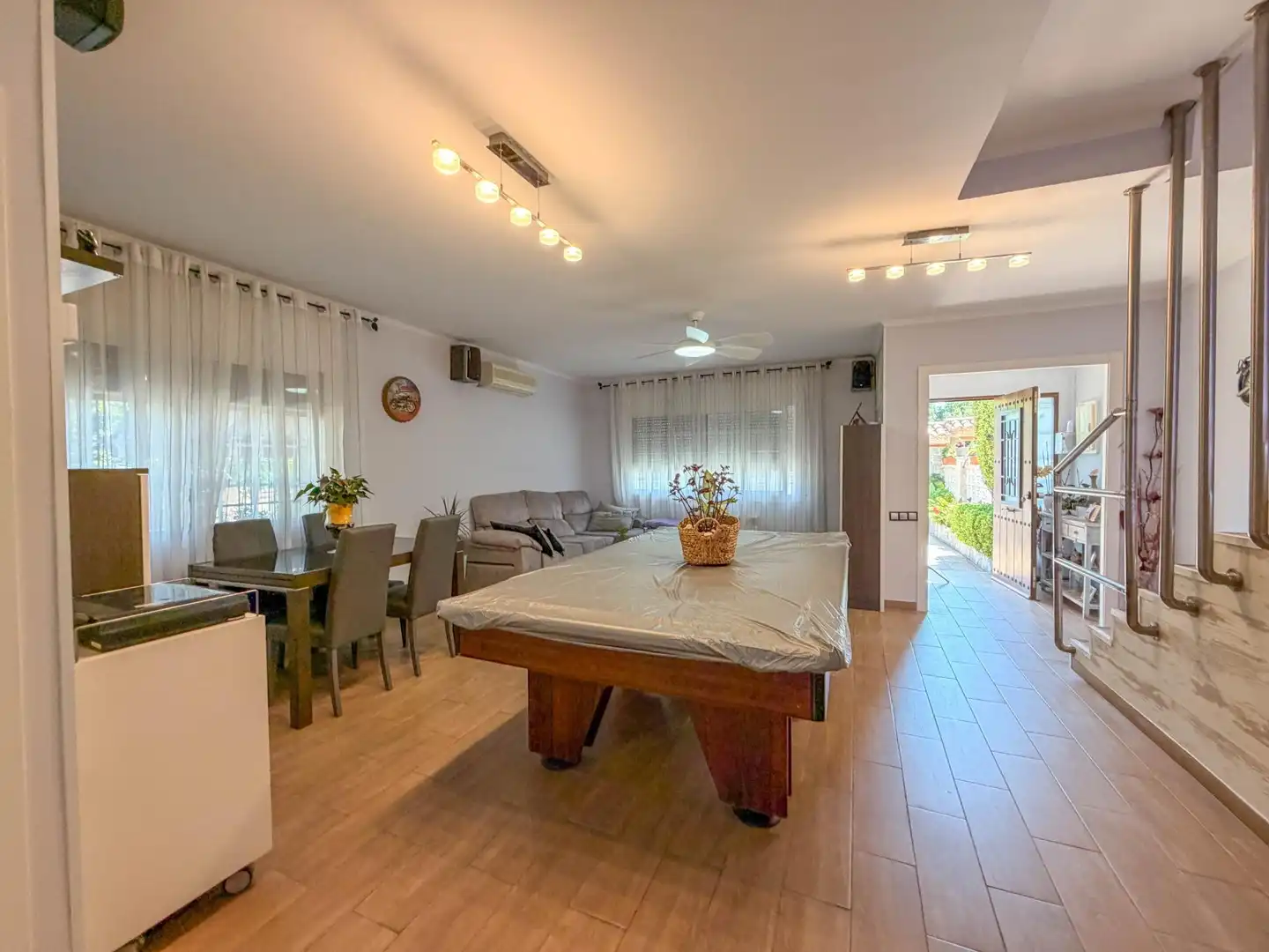Dining room of Detached homes for sale in Abrera  with Air Conditioner, Heating and Private garden