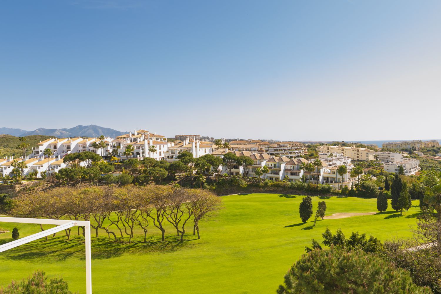 Exterior view of Flat for sale in Mijas  with Air Conditioner, Heating and Terrace