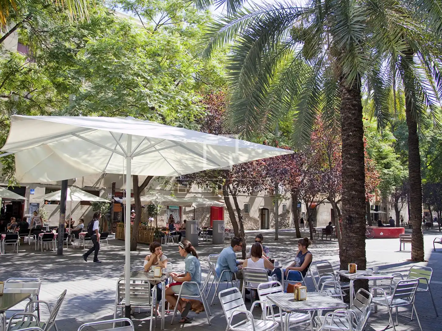 Vista exterior de Piso en venta en Barcelona con Aire acondicionado, Calefacción y Amueblado
