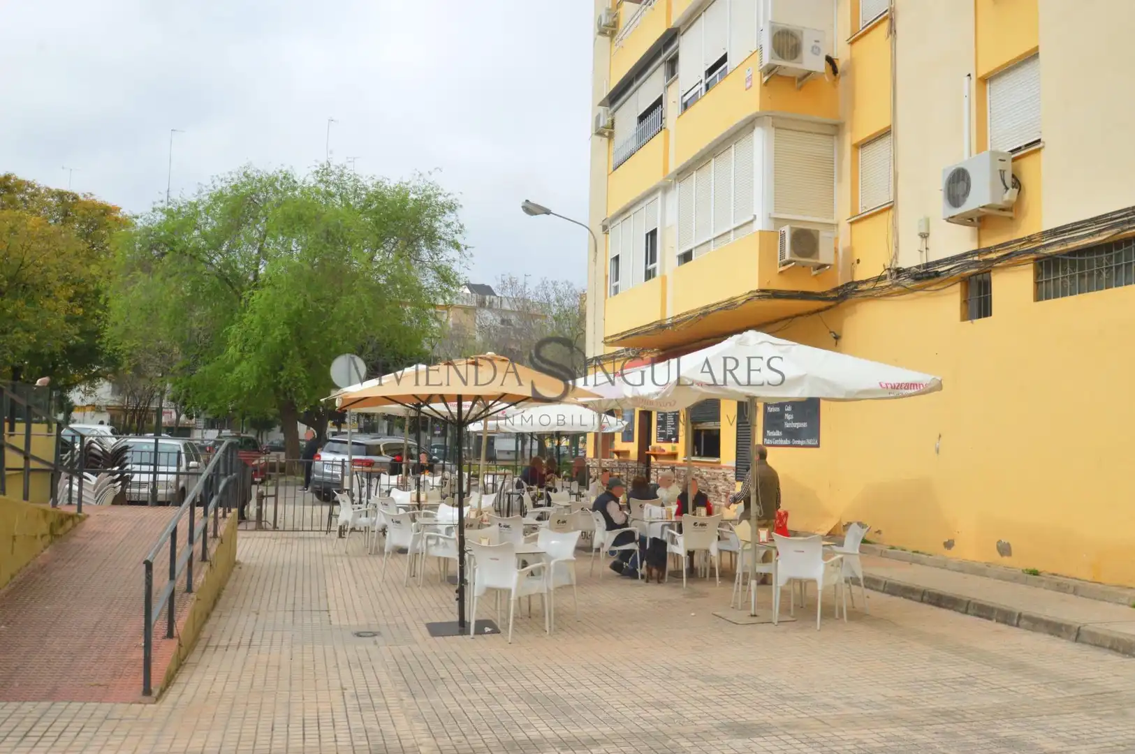 Local de alquiler en Sevilla con Aire acondicionado y Amueblado