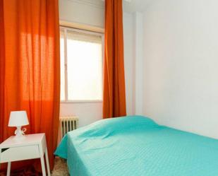 Bedroom of Apartment to share in  Granada Capital