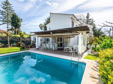 Local comercial en venda a Río Real - Los Monteros