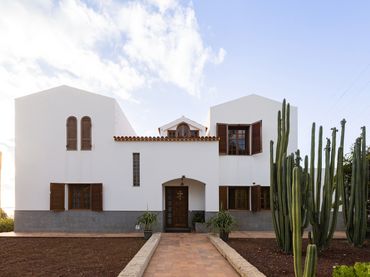 Casa amb balcó en venda a Araya