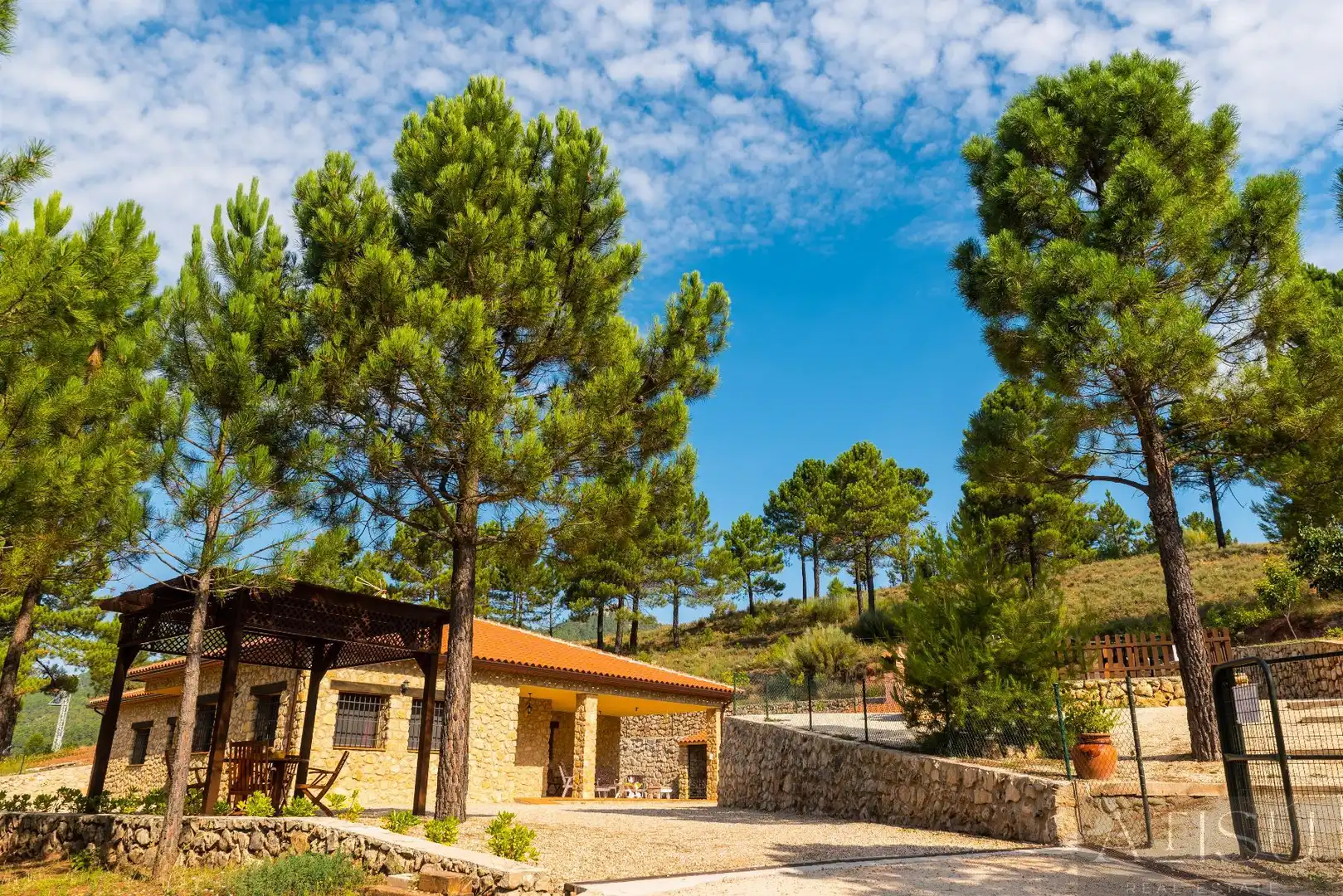 Casa con piscina in vendita a Riópar