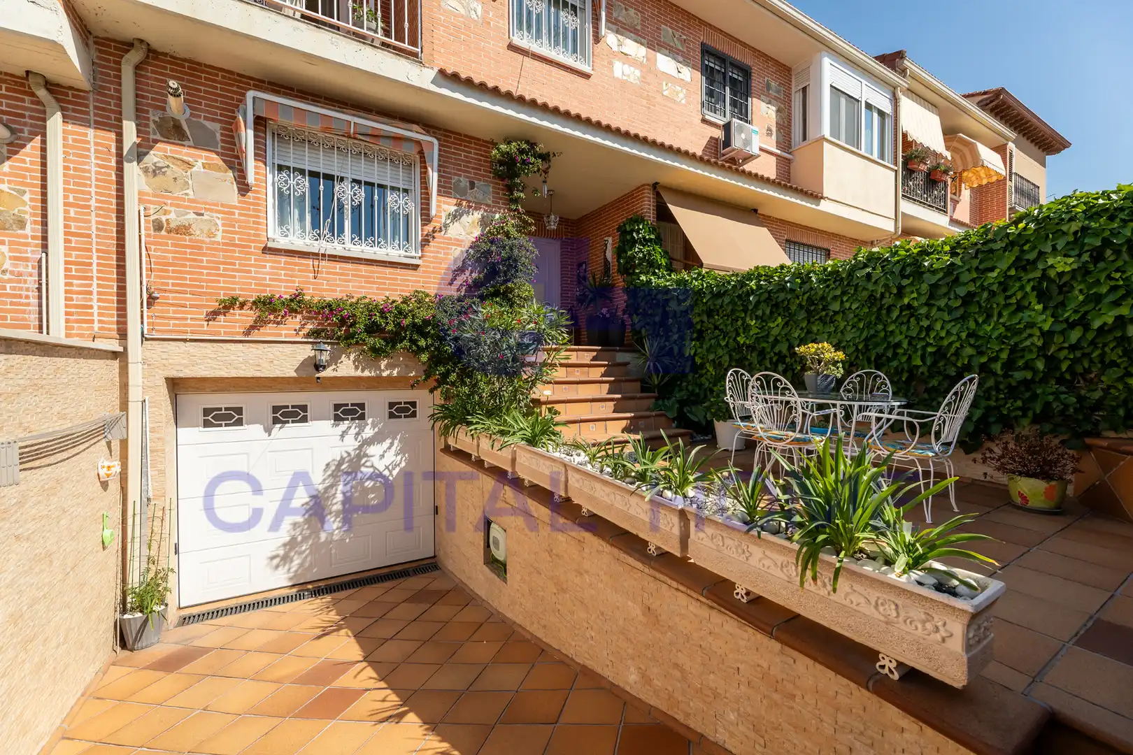 Vista exterior de Casa adosada en venda en Navalcarnero amb Calefacció i Moblat