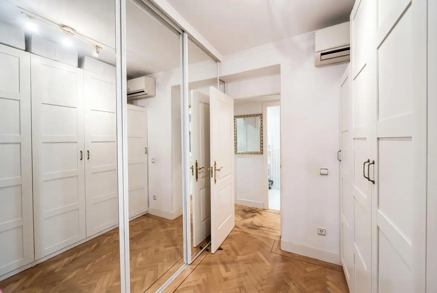 Flat for sale in Calle de Puentelarra, Santa Eugenia