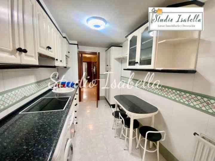 Kitchen of Flat to rent in  Toledo Capital  with Air Conditioner, Heating and Terrace