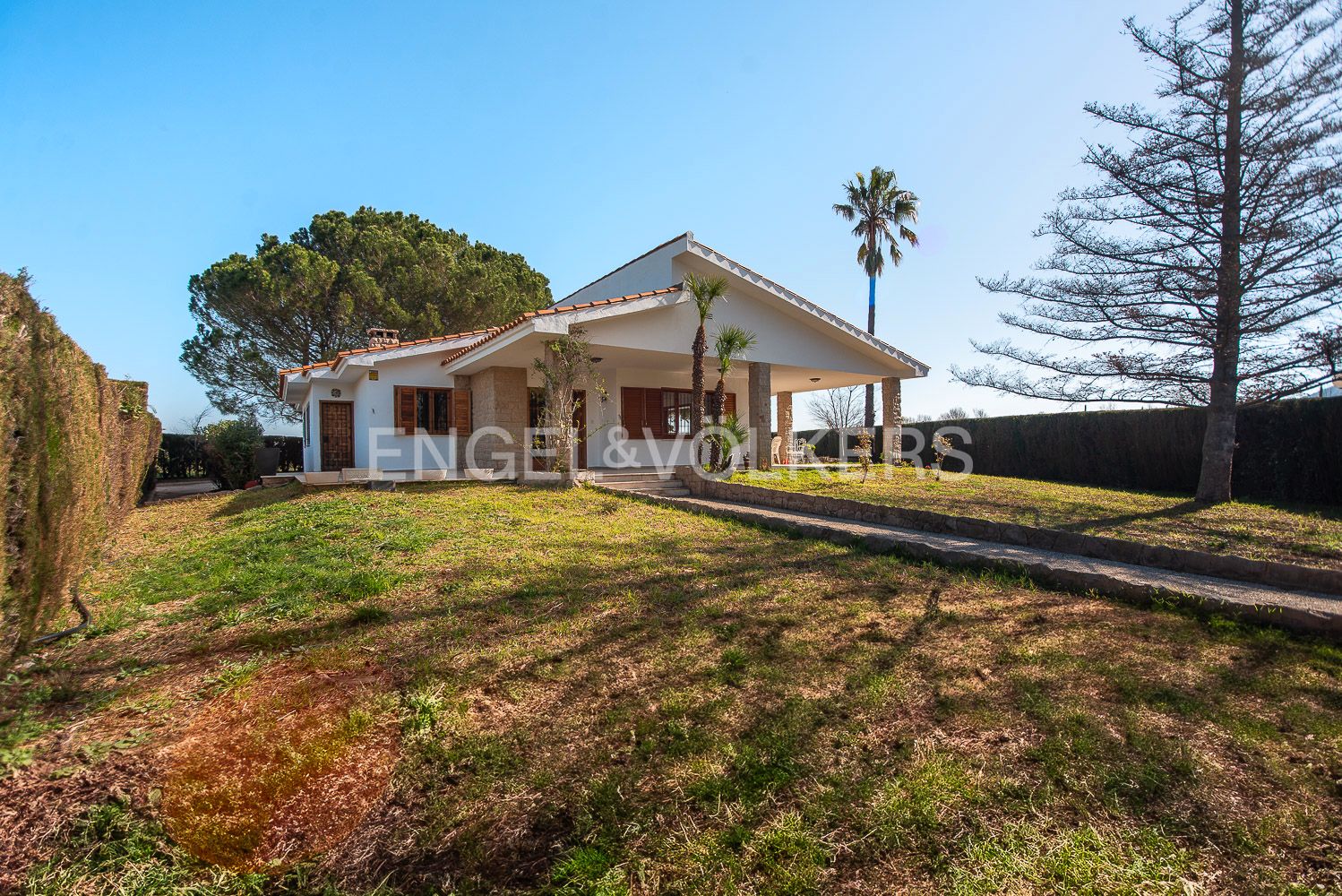 Vista exterior de Casa o xalet en venda en Albocàsser amb Aire condicionat, Calefacció i Jardí privat