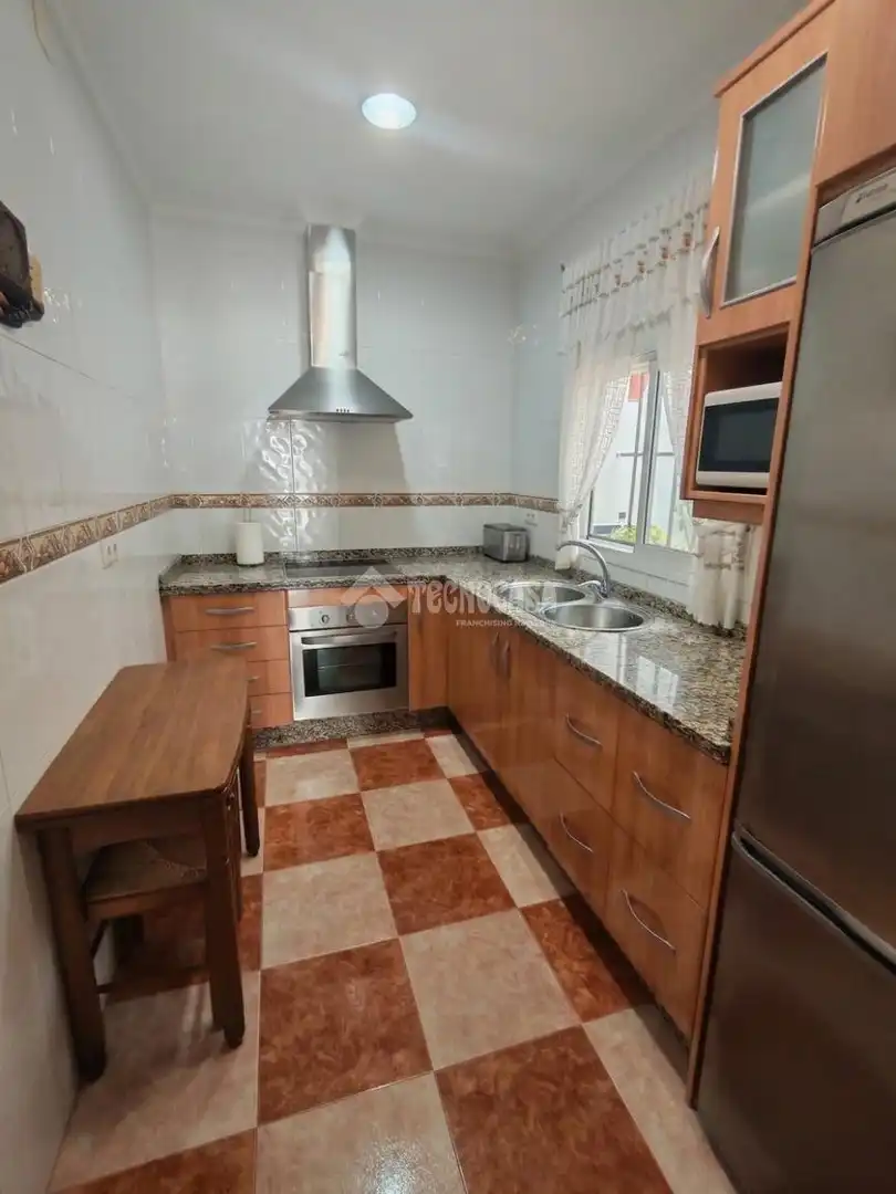 Cuina de Casa o xalet en venda en Marchena amb Aire condicionat i Terrassa