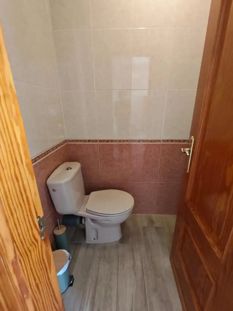 Bany de Àtic de lloguer en Benalmádena amb Aire condicionat, Terrassa i Moblat